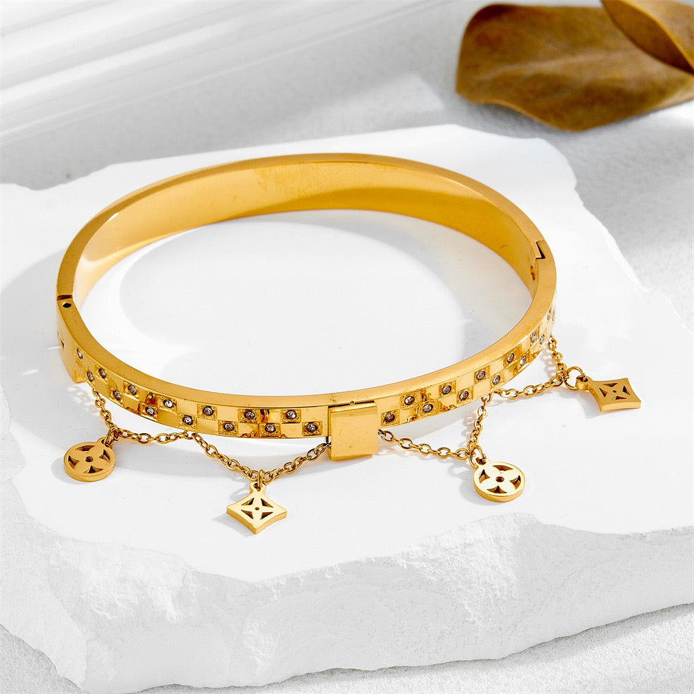 The MiNiT Shop | The Seine Bangle | Gold